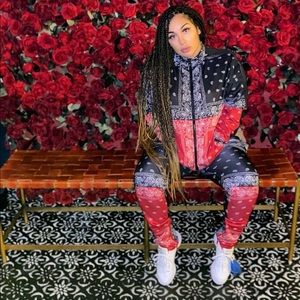 Claim no set track suit